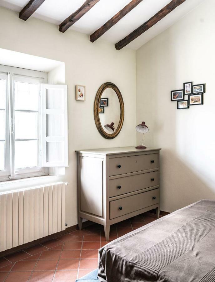 Ampio Appartamento Completamente Rinnovato Con Vista E Piscina Лука Екстериор снимка